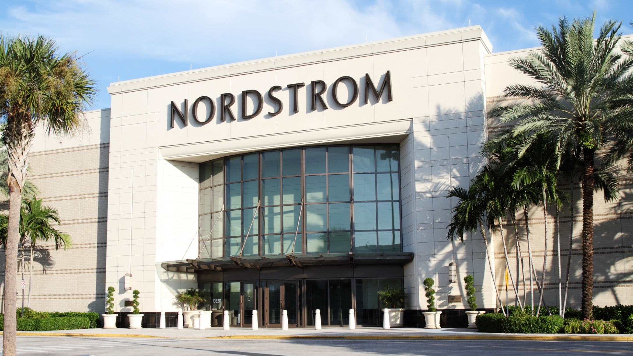 Nordstrom's Anniversary Sale Brings Major Savings In Time For Fall Home