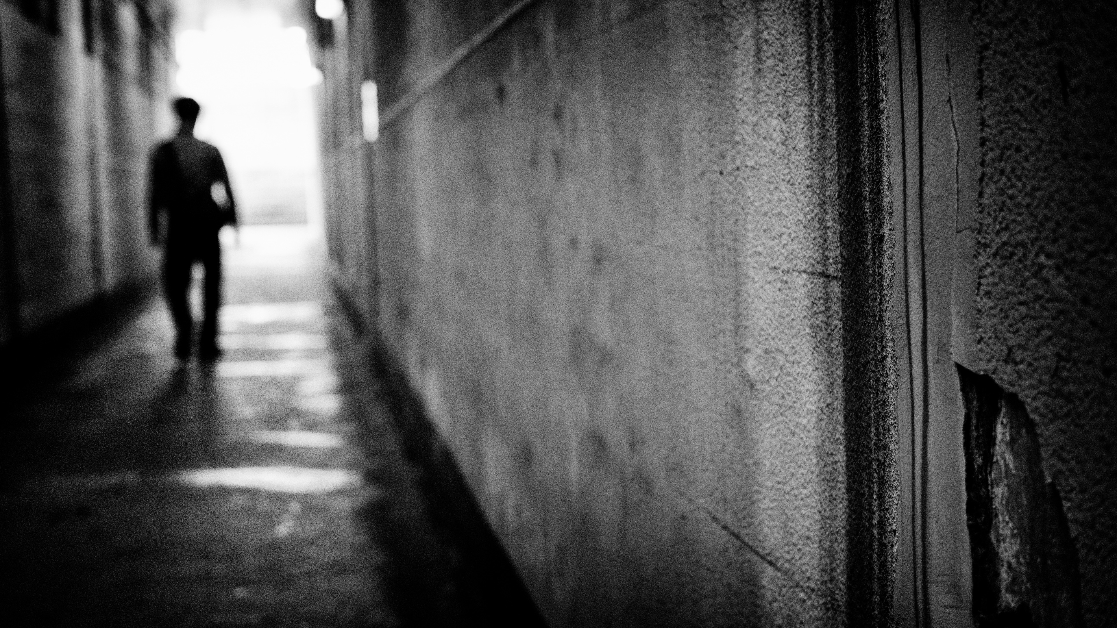 Model Had Acid Thrown In Face By Stalker