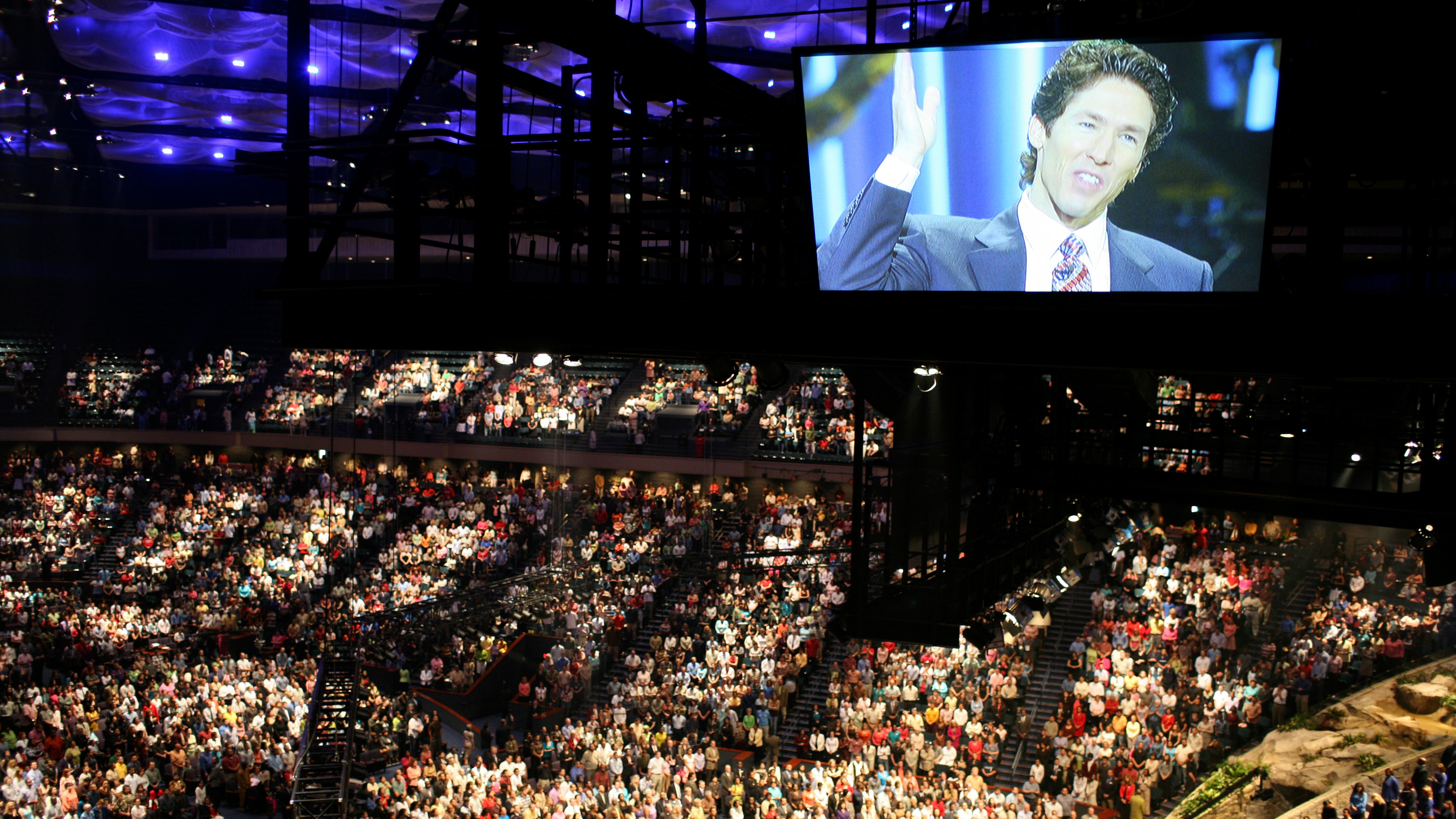 Shooter At Joel Osteen's Church Fatally Shot By Authorities ...