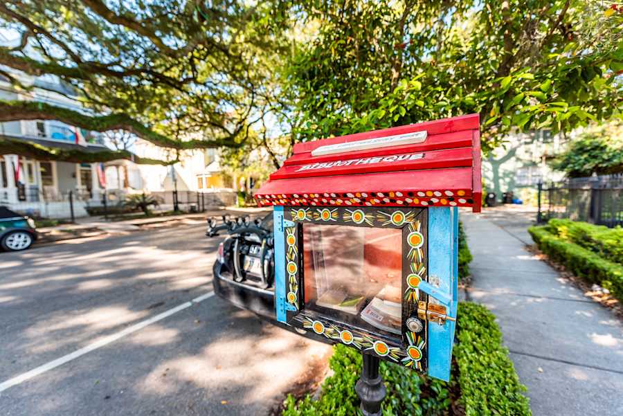 Try These Projects To Beautify The Community You Love | LittleThings.com