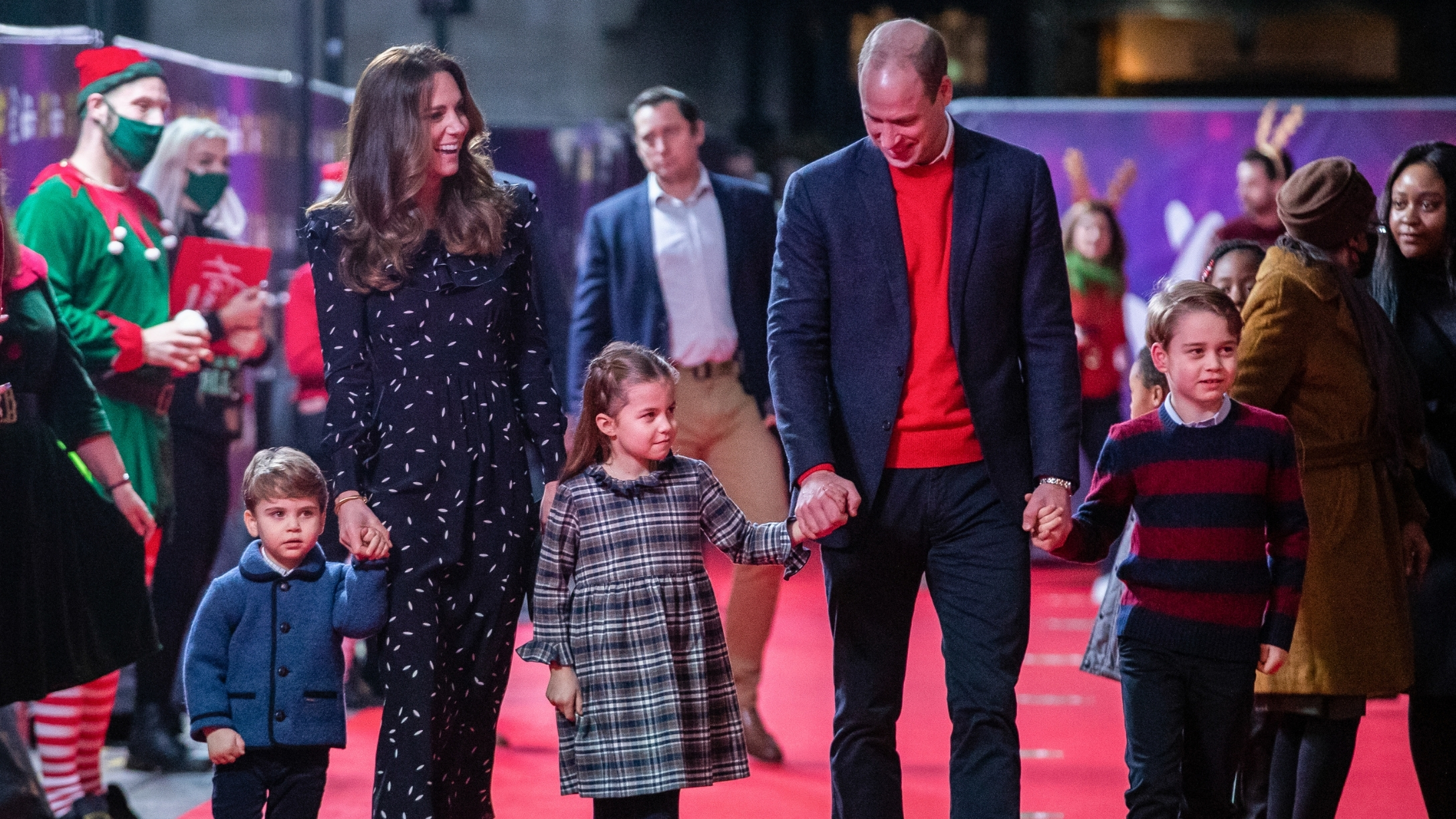 The Cambridge Kids Are Too Cute In William And Kate's Leaked Christmas