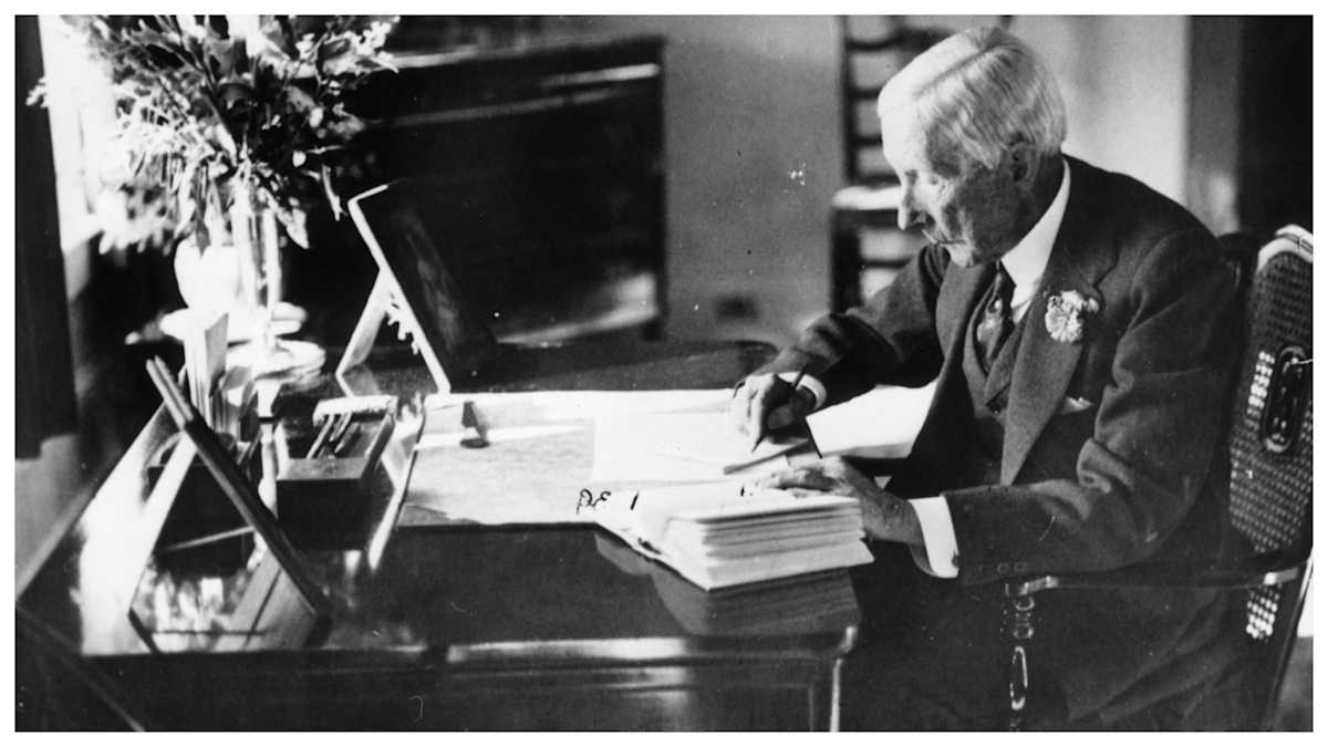 The Many Tragedies And Scandals Of The Rockefeller Dynasty ...