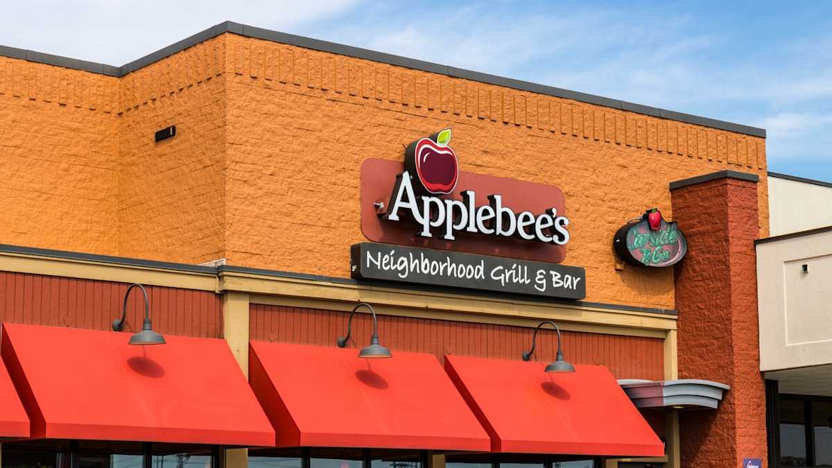 Applebee's Is Closing Multiple Locations Across The Country This Year