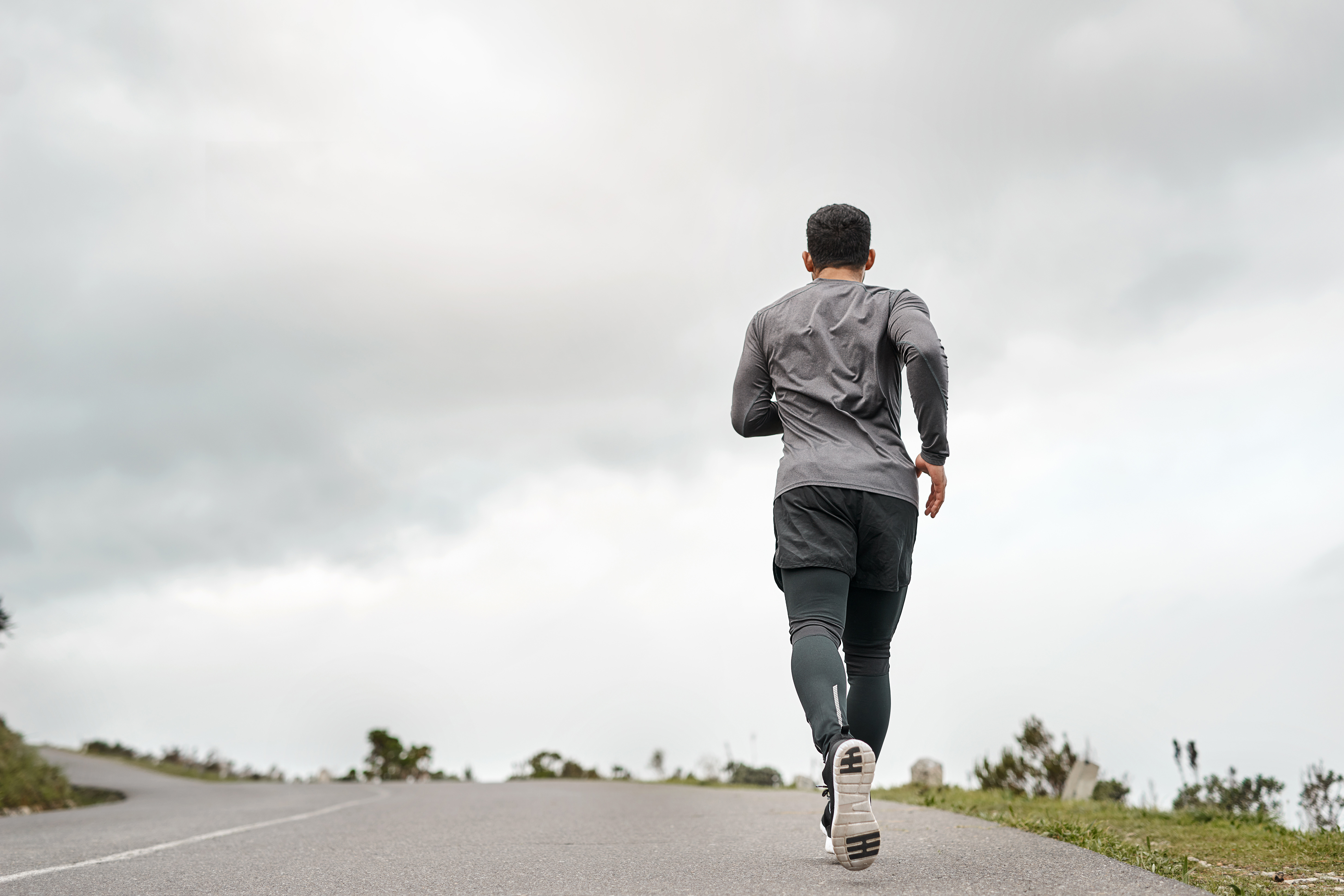 Run that back. Run that back. Run that back. Бегуны со спины. Run that back.