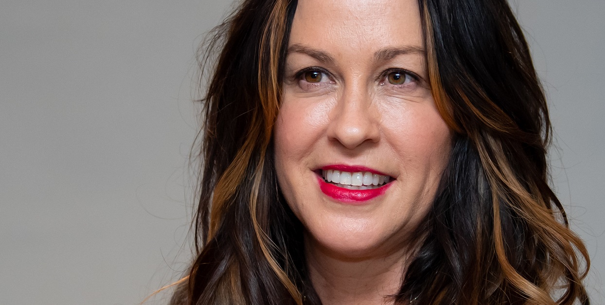 Alanis Morissette Reflects On 11Year Marriage '[It] Just Keeps