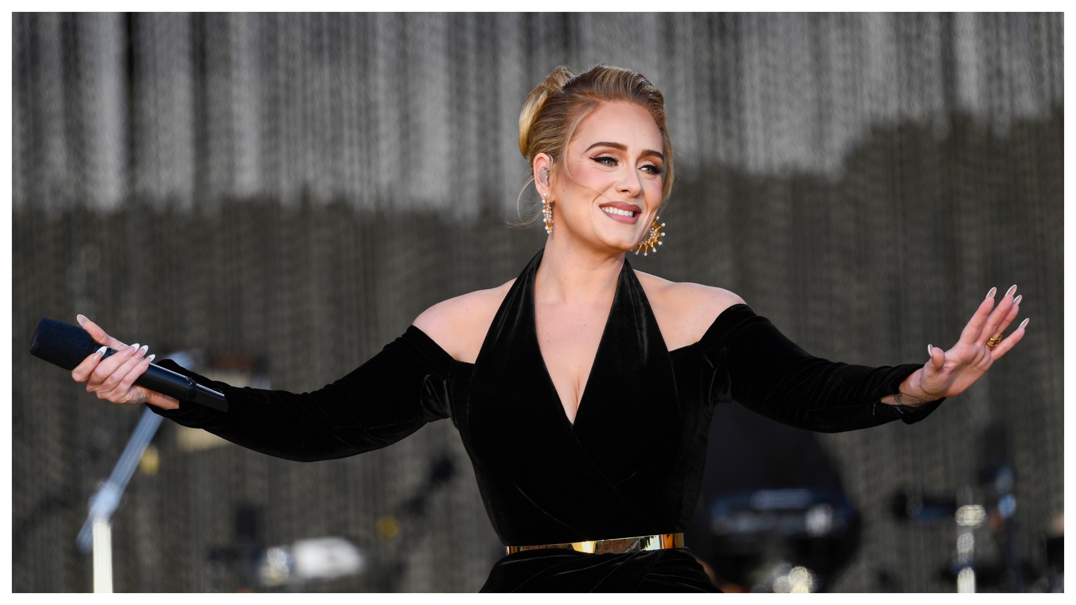 Adele Easy On Me: 'There's still a stigma about getting divorced when  young' - BBC News
