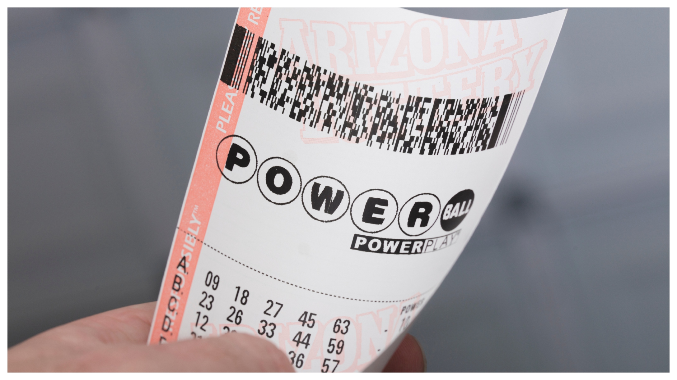 A California Powerball Player Wins $1.08 Billion | LittleThings.com