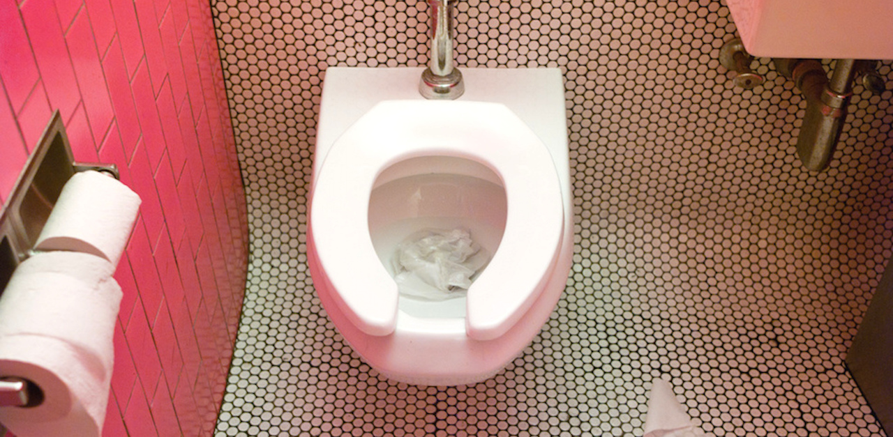 13 Things You Should Never, Ever Do In A Public Restroom