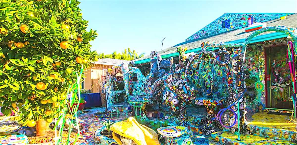 Creative Couple Transforms Their 'Very Ugly' House Into A Dazzling Mosaic  Dream Home | LittleThings.com