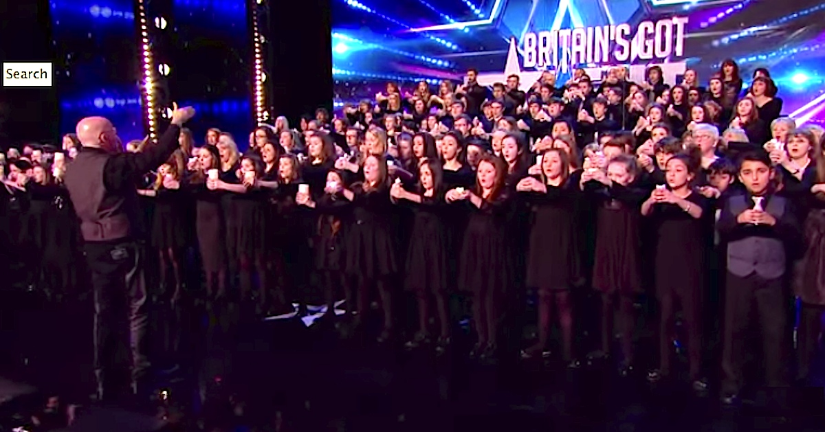 Not Even The Harshest Judge Expected 162 Singers To Do THIS On Stage ...