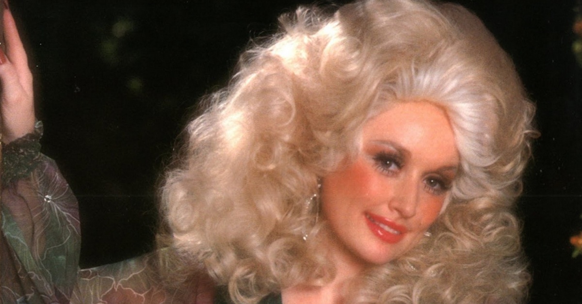 7 Big-Haired Beauties Of The 60s and 70s Will Make You Yearn For The Past!!