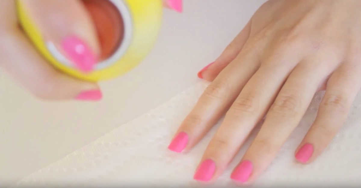 I Did A Double Take When She Spritzed Cooking Spray On Her Fingers But Her Reason Is Genius Littlethings Com I Did A Double Take When She Spritzed Cooking Spray On Her Fingers But Her Reason Is Genius Littlethings Com