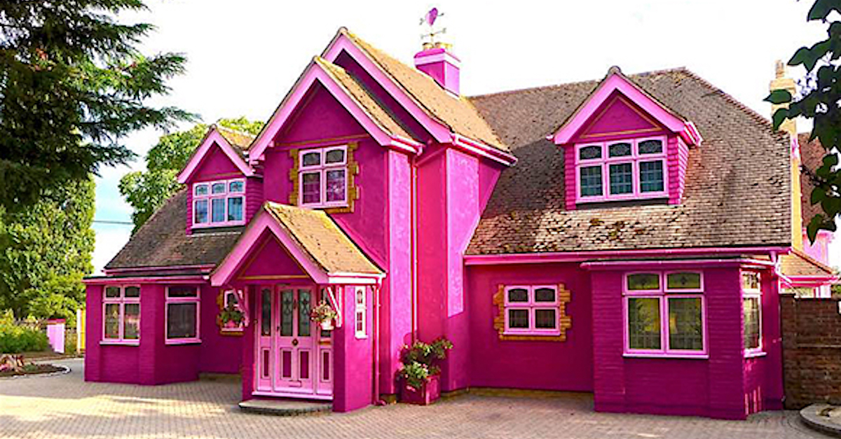 pink house location sophie