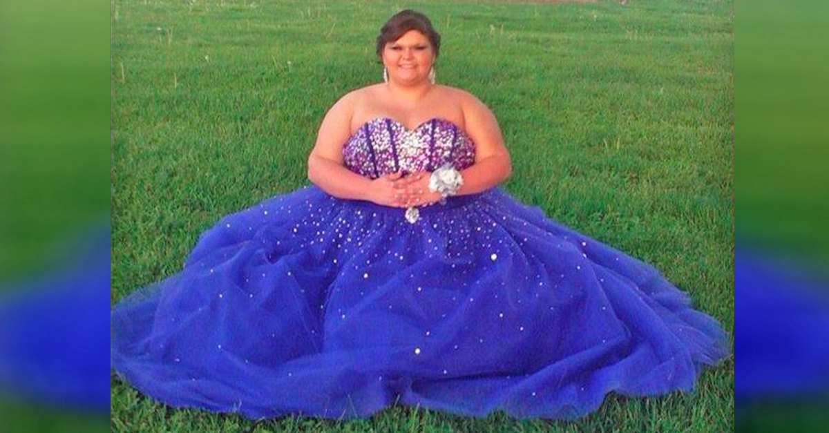 Fat girls shop in prom dresses