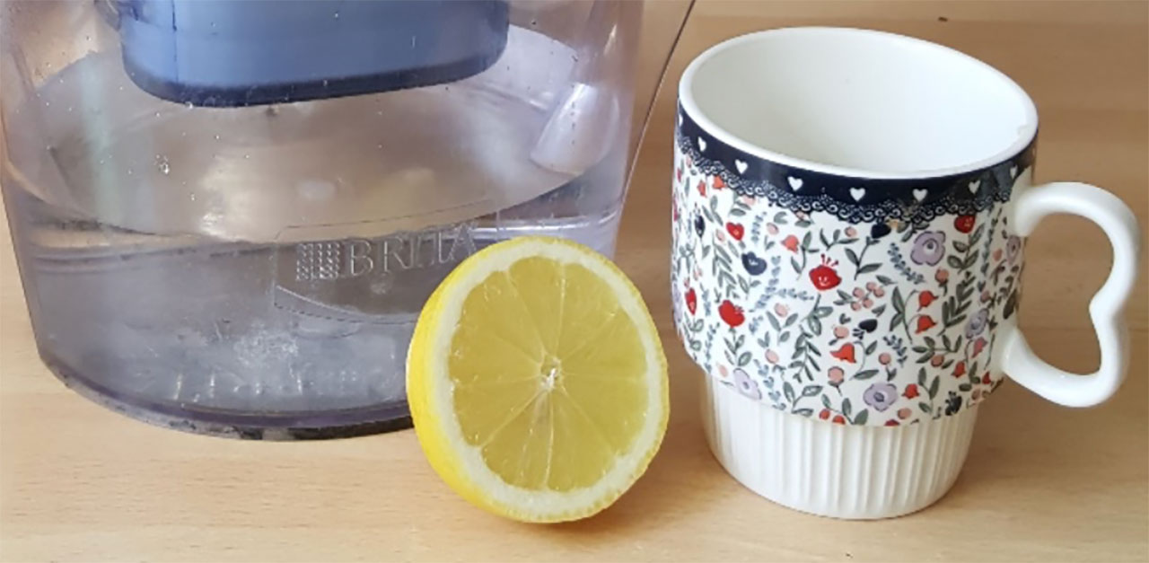 Drinking lemon water outlet for a week