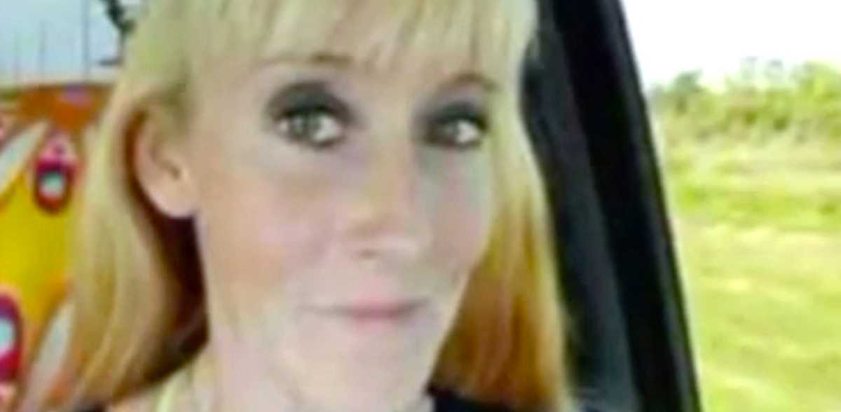 Mom Dies In Car Crash But Final Act Saves 5 Kids | LittleThings.com Mom Dies In Car Crash But Final Act Saves 5 Kids | LittleThings.com