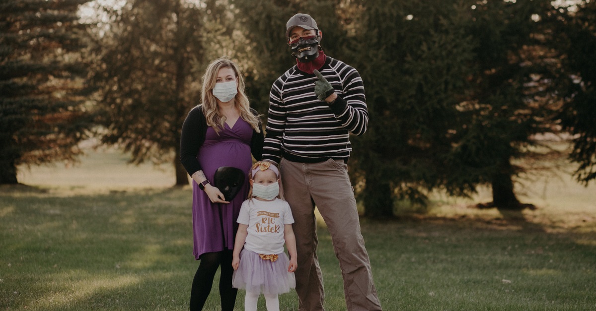 Moms Who Wore Masks During Labor Sounding Off On Those Who Refuse
