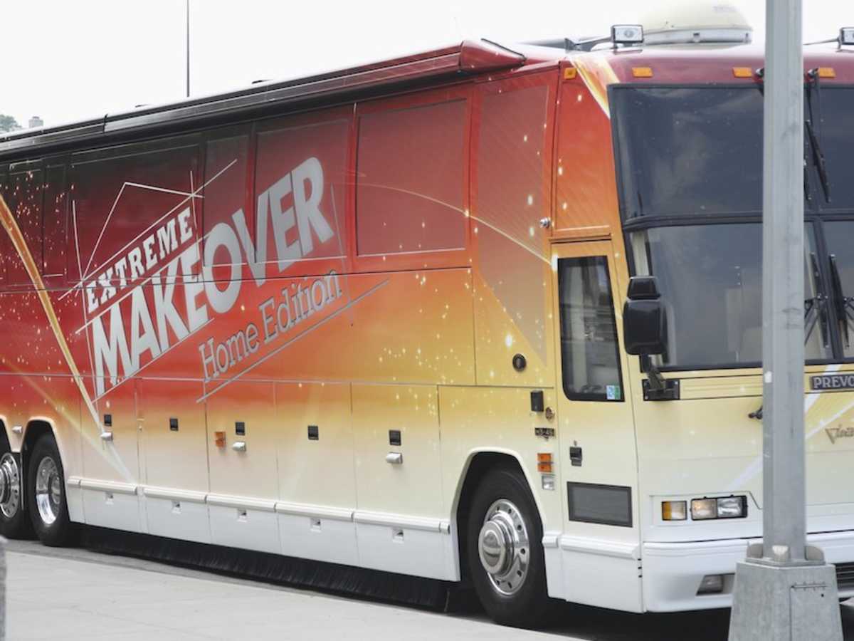 How To Apply To Be On The Reboot Of 'Extreme Makeover: Home Edition' |  Littlethings.com