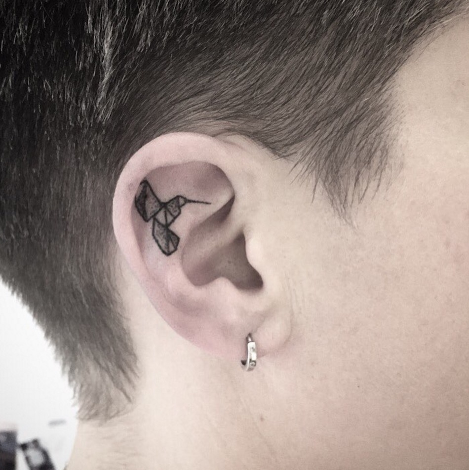 21 Cute Small Ear Tattoos Every Minimalist Will Love