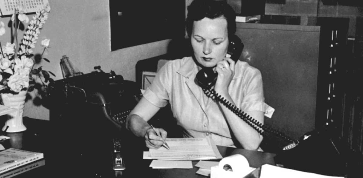 Secretary Ww2 11 Rules 1950s Secretaries Were Forced To Follow | LittleThings.com