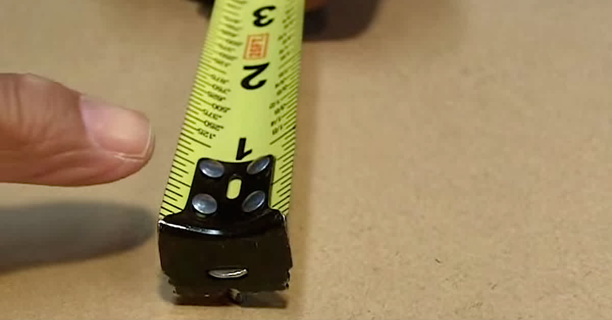 Tape Measure Exploding She Points To This On A Tape Measure, Now The Internet's Going CRAZY ...