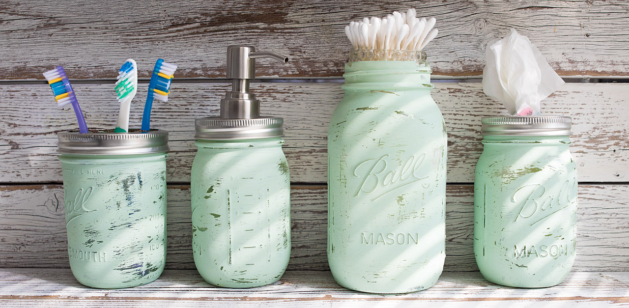 Make Your Own Adorable DIY Mason Jar Bathroom Set