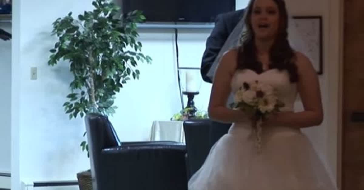 This Bride Shocked Everyone At Her Wedding Im Speechless