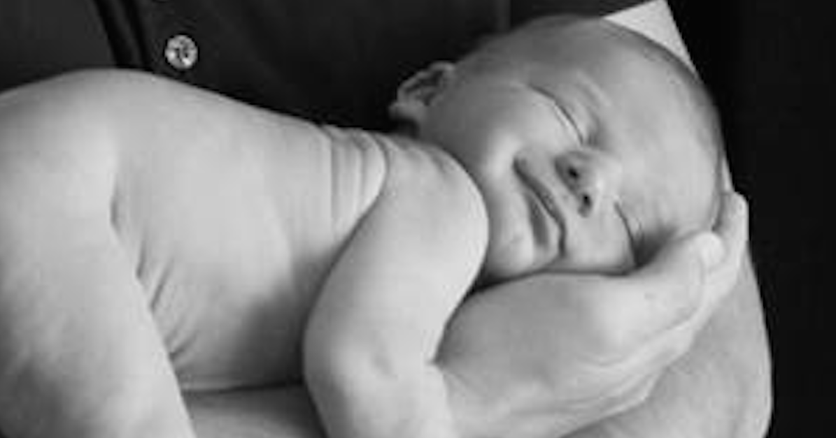 Newborn Poops And Gloriously Ruins FatherBaby Photo Shoot! Hysterical!