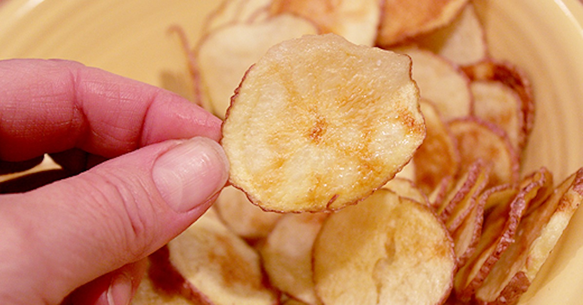 How To Make Potato Chips In Your Microwave! OMG! I Can't WAIT To Try