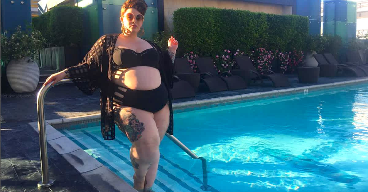 Tess Holliday is on a 'Cosmo' cover — and her body-shaming critics are not