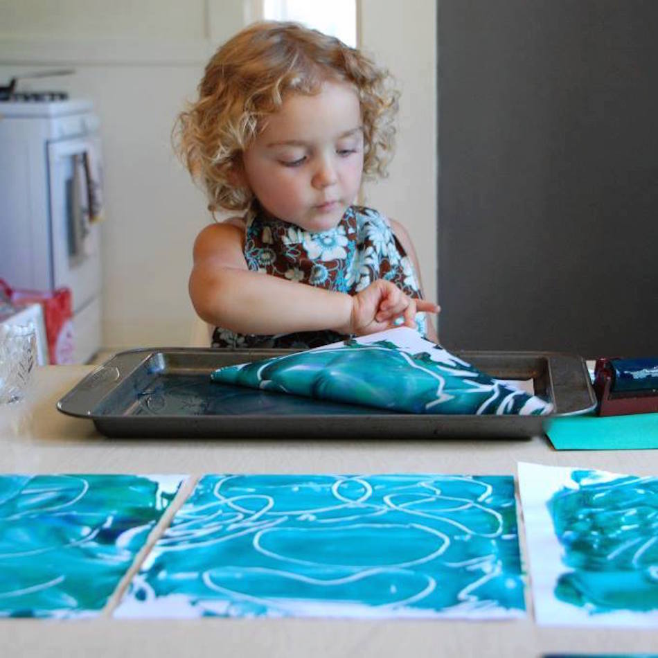 11 Creative Uses For Old Cookie Sheets To Try Out