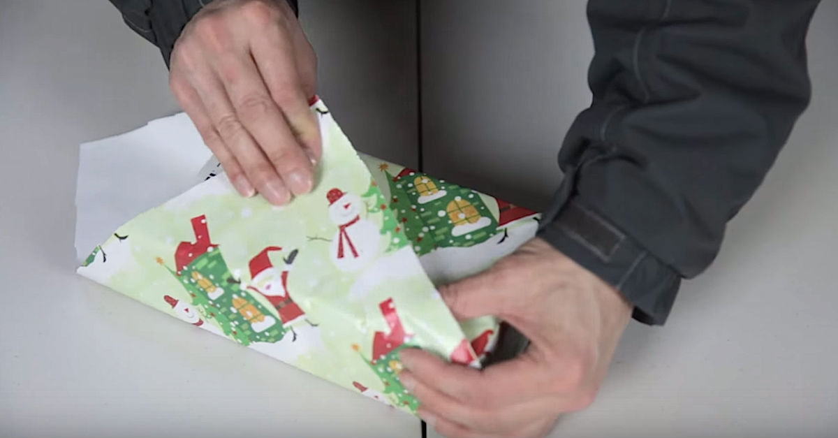 This Is How They Wrap Gifts In Japan And It S Brilliant