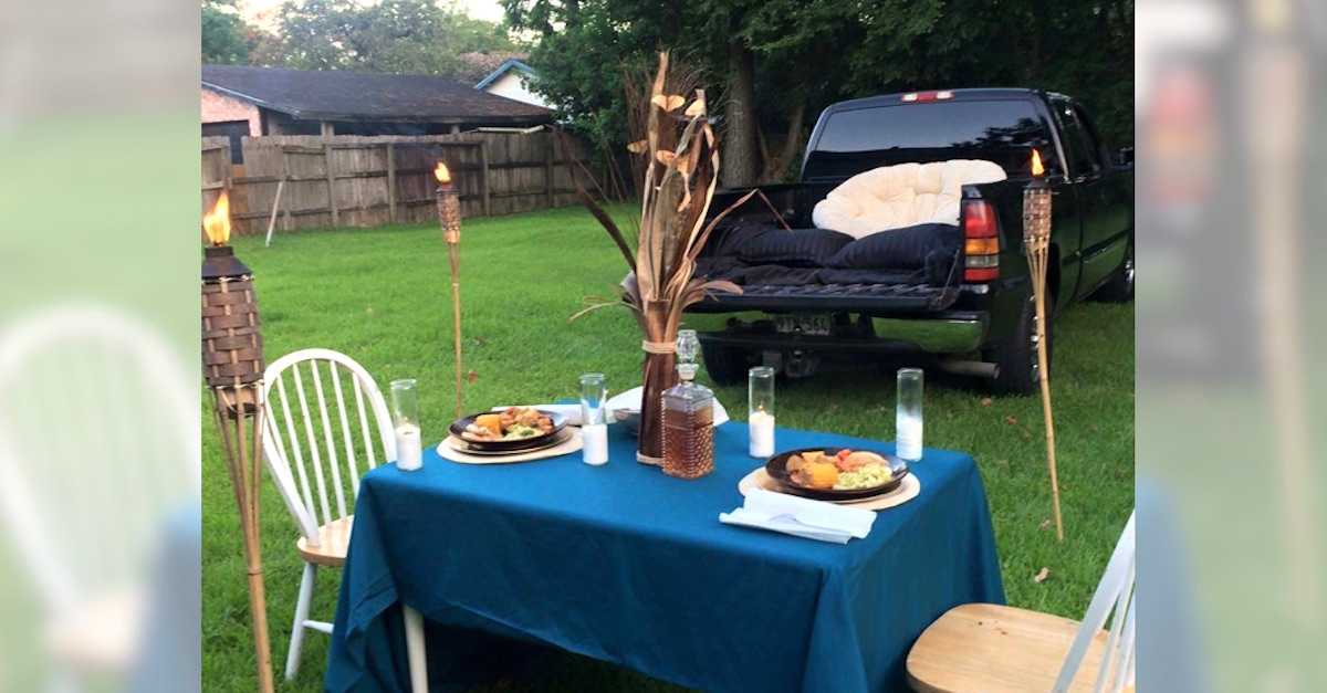 Backyard Date Night Proves You Don T Need Money For Love Littlethings Com Backyard Date Night Proves You Don T Need Money For Love Littlethings Com