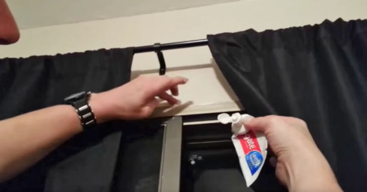 He Squeezes Toothpaste Onto His Wall When He Finishes The Transformation Is Incredible Littlethings Com