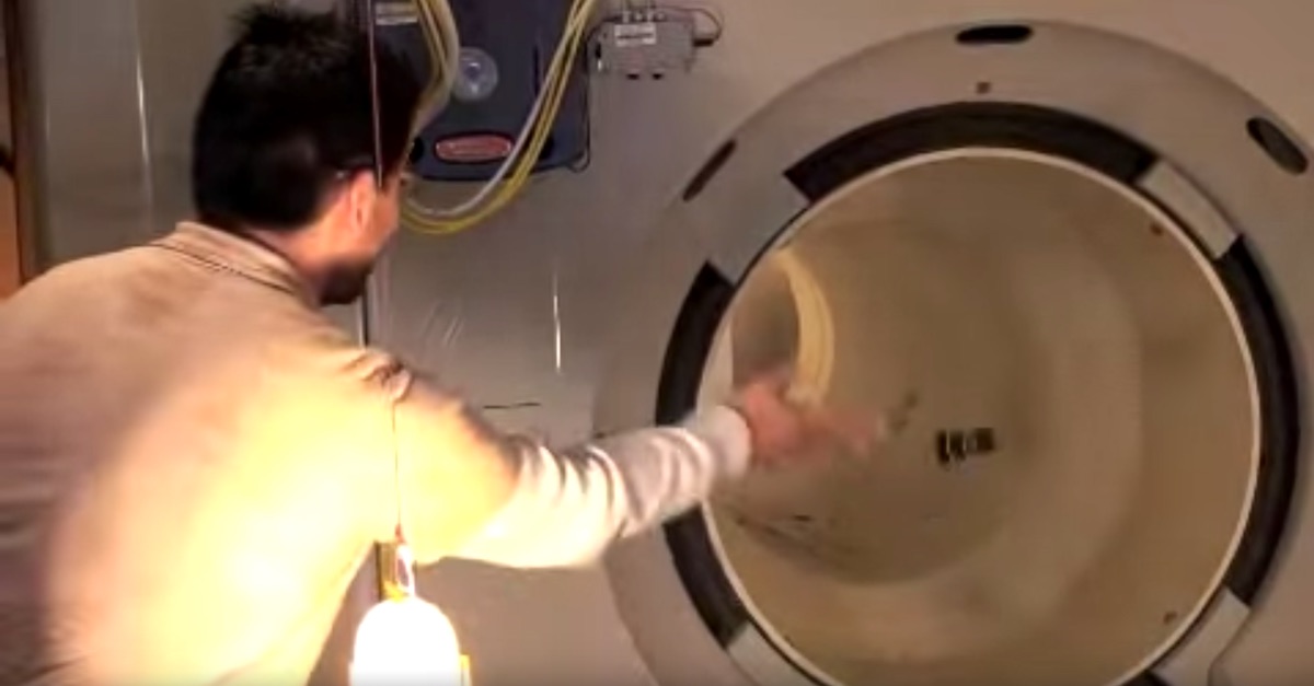 He Throws A Stapler Into An MRI Machine And Proves Exactly Why You Shouldn't Wear Jewelry