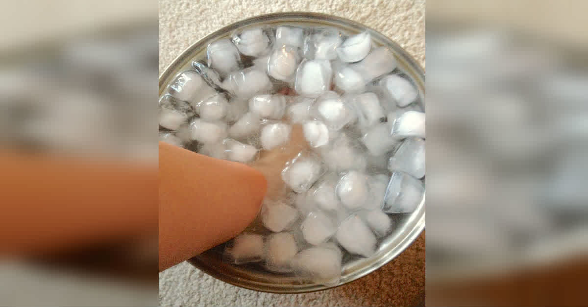 She Sticks Her Foot In A Bucket Of Ice Water The Reason This Is Nuts Littlethings Com She Sticks Her Foot In A Bucket Of Ice Water The Reason This Is Nuts Littlethings Com