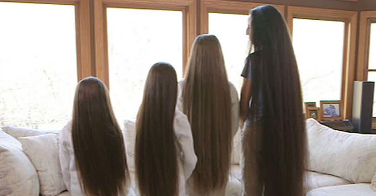 Mom And 3 Daughters With Long Hair Are Real-Life Rapunzels |  