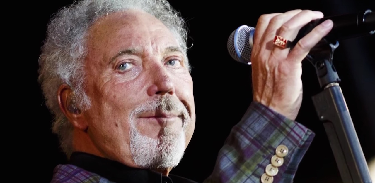 Tom Jones Biography: 10 Facts You Didn’t Know | LittleThings.com