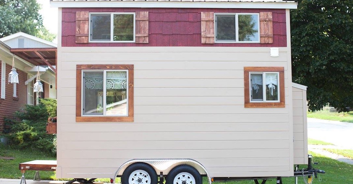 It Looks Too Small To Be Real, But This Tiny House Is PERFECT! I Need This!