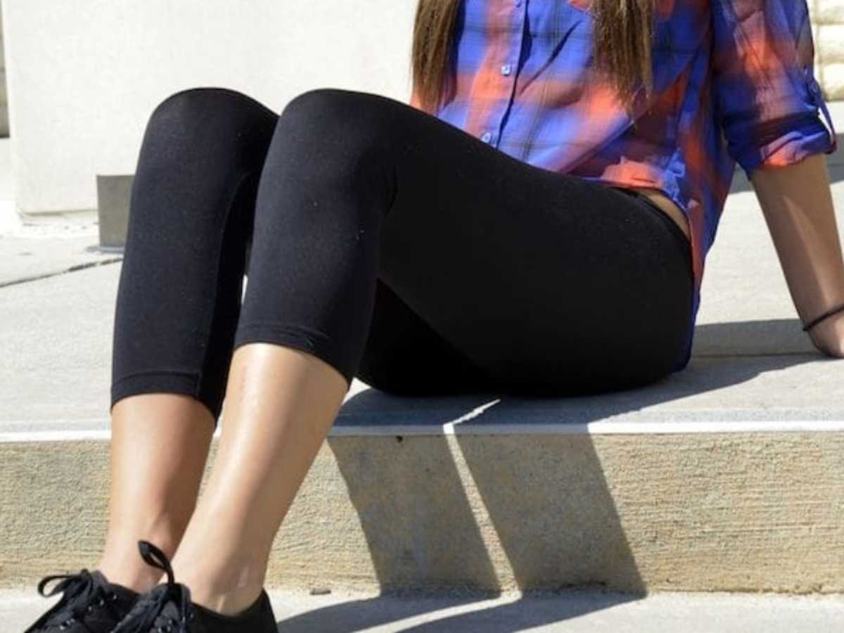 Mom At Notre Dame Thinks Women Should Stop Wearing Leggings.