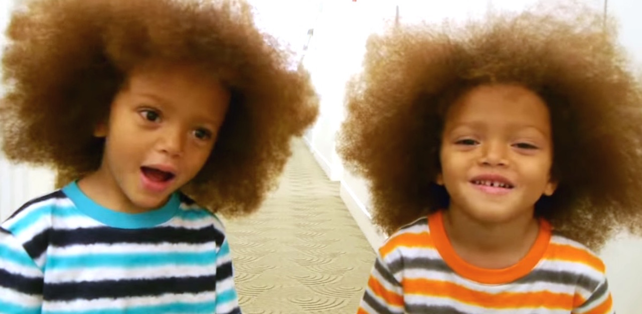 Twins Get Their First Haircut After Seeing How Long It’s Been The Whole Time