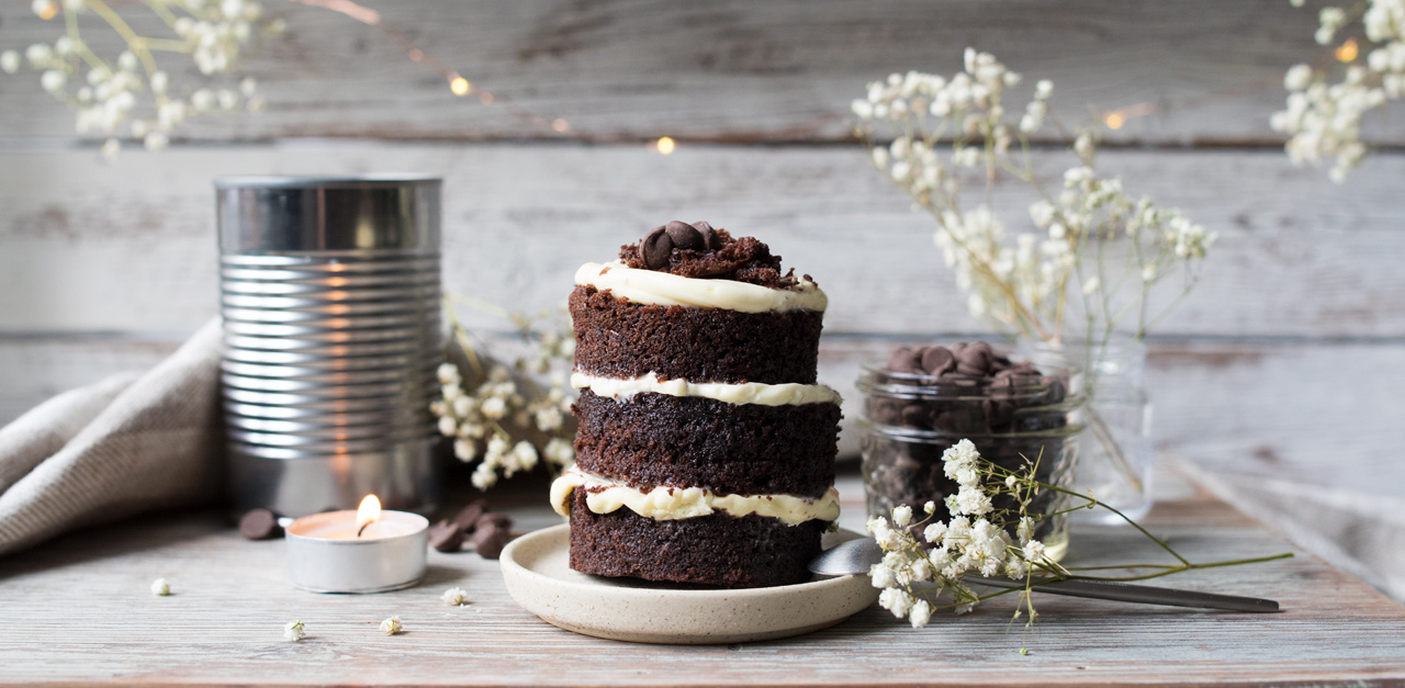 Learn To Make An Easy Tin Can Cake