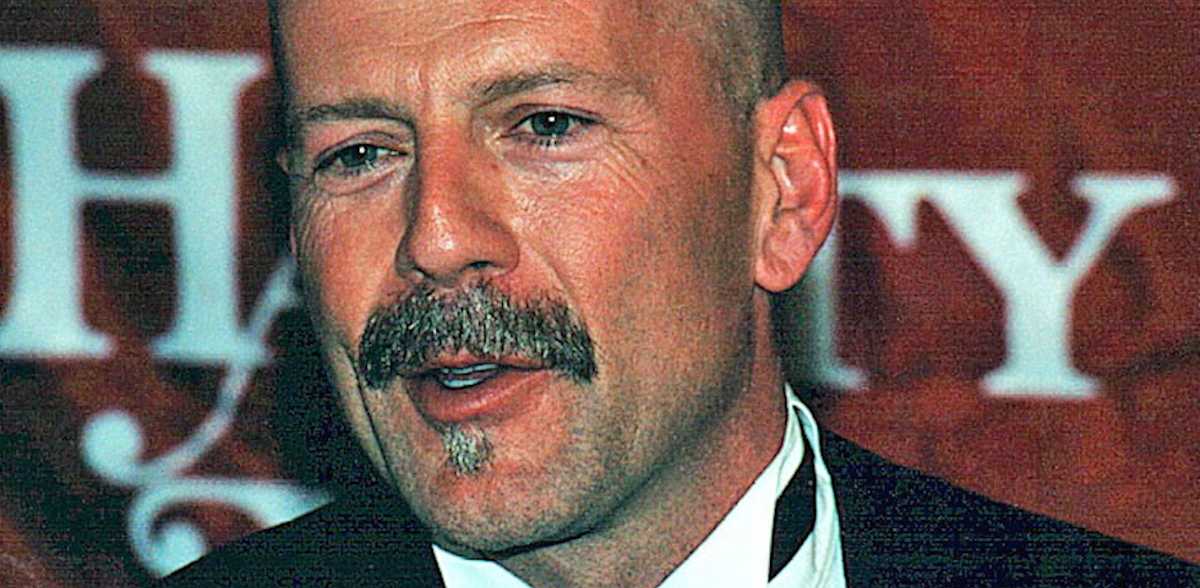 Bruce Willis Biography 10 Facts You Didn T Know Littlethings Com Bruce Willis Biography 10 Facts You Didn T Know Littlethings Com