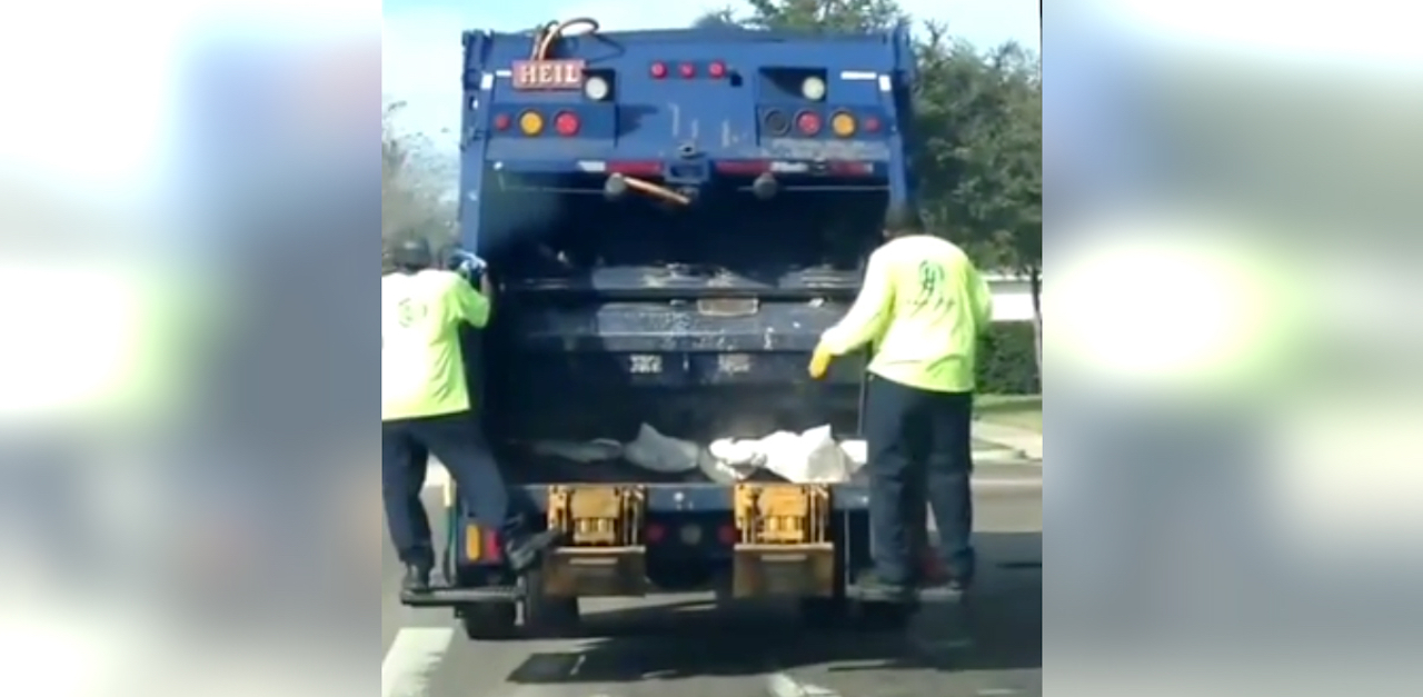 Ladies Laugh At Dancing Garbage Men LittleThings