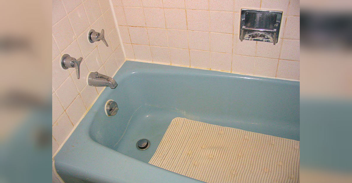 7 Reasons Baths Are Better Than Showers