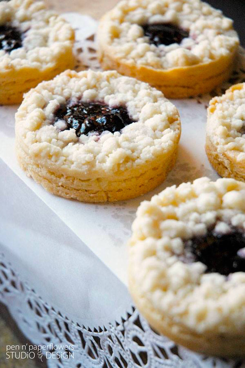 9 Delicious Mason Jar Lid Dessert Recipes