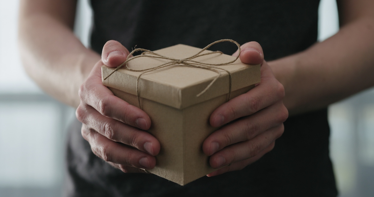 Phin | 12 Modern Corporate Gift Ideas that Build Relationships Through  Impact