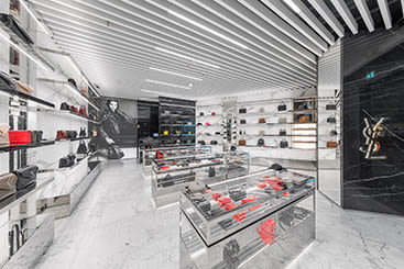PRESS SaintLaurent FRA_web.jpg