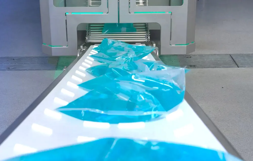 liquiflex-cb-bg-video-thumb-conveyor