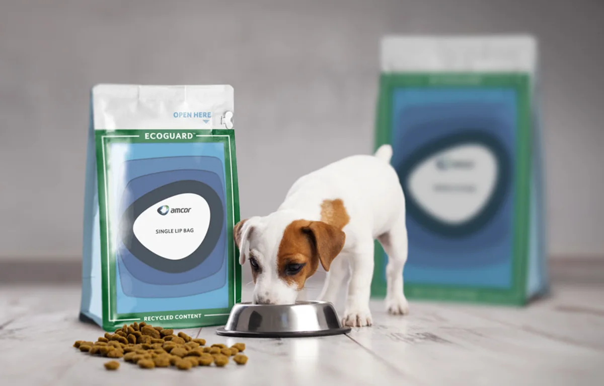 Single lip bags for pet care